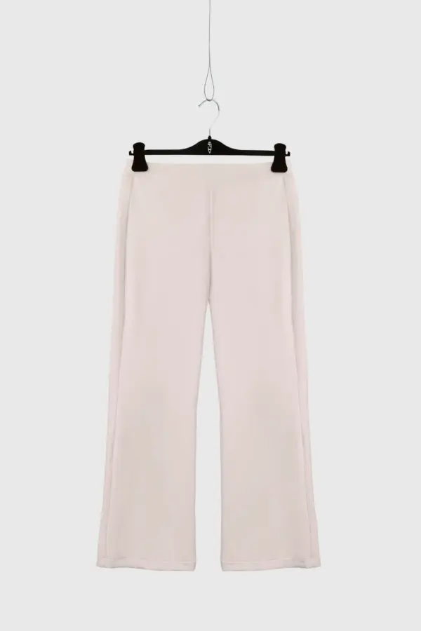 Pantaloni flare in velluto